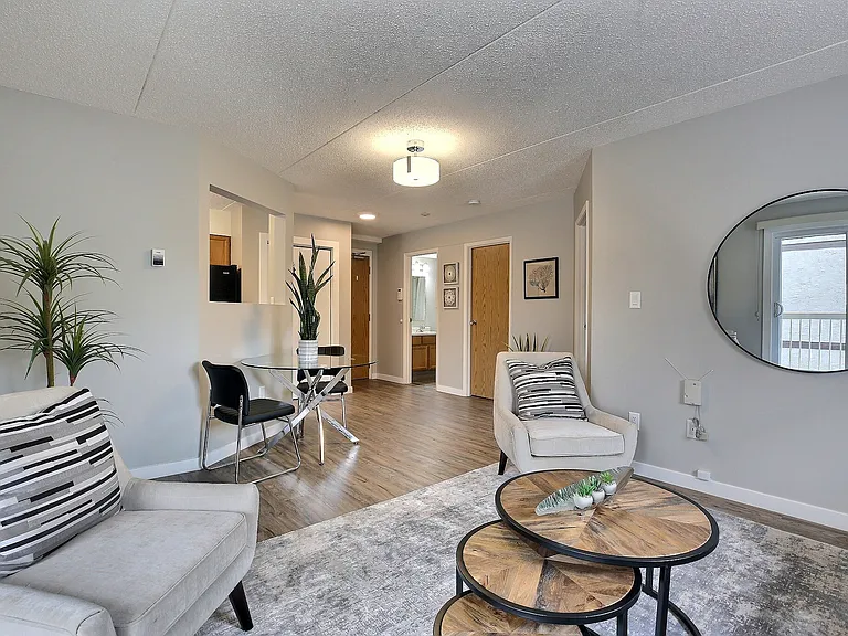 2227 Lorne St #201 — Photo 32