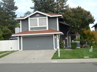 6829 Springmont Dr, Elk Grove, CA 95758