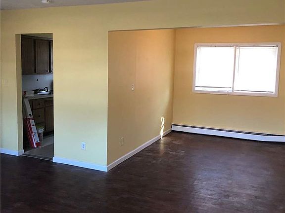 3rd image of 38 Washington Ave #2