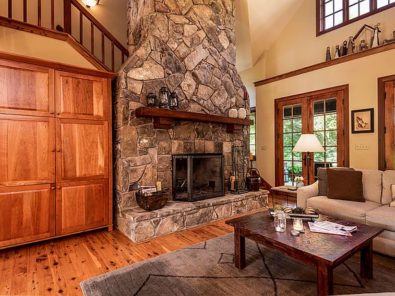 5th image of 9034 Bass Ln