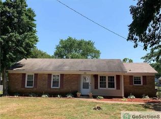 1012 Brett Ct, Charlotte, NC 28216