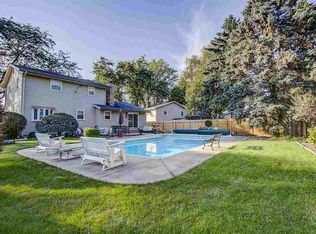 125 Garnet Dr, Sun Prairie, WI 53590