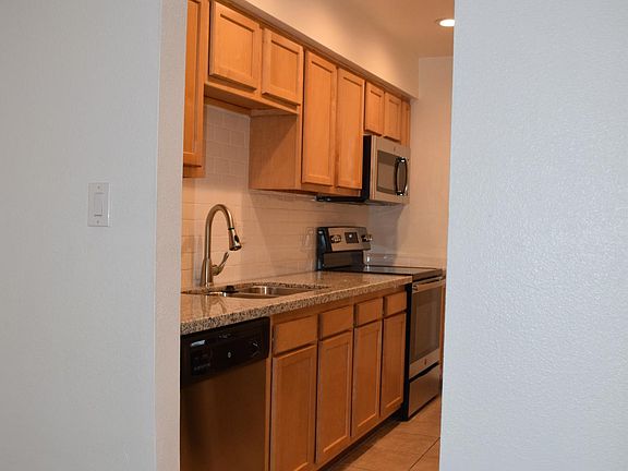 4th image of 1130 E Butler Dr APT B2