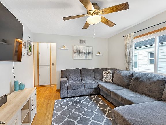 5th image of 248 Bellfield Ave