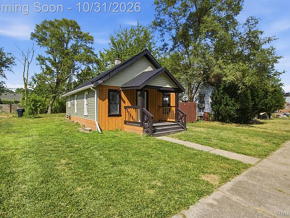 2nd image of 14845 Rochelle St