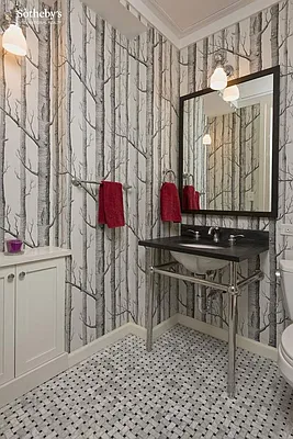 Sold by Sotheby's International Realty | media 22