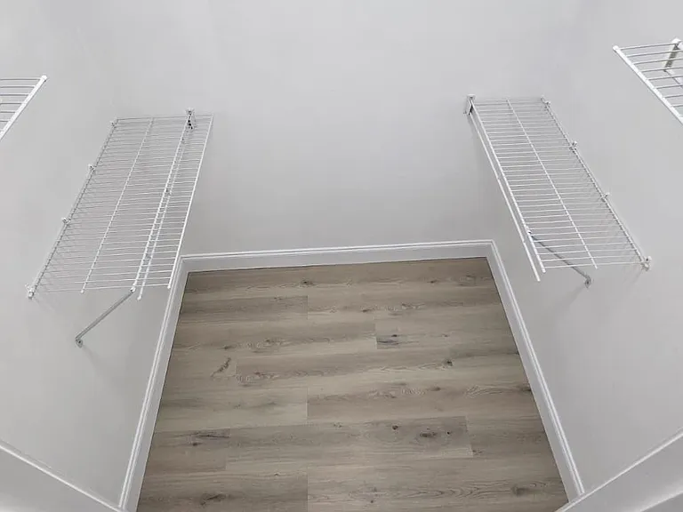 Cedar Dr — Photo 9