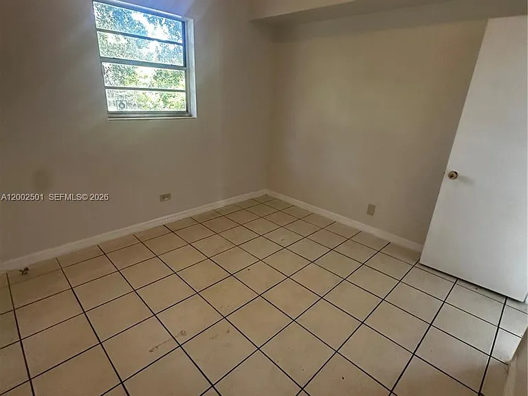 821 SW 2nd St — Photo 14