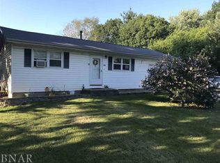 624 Meadow Ln, Le Roy, IL