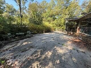 4th image of 439 Geiger Lake Rd