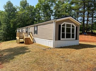 143 Pilot View St, Mount Airy, NC 27030