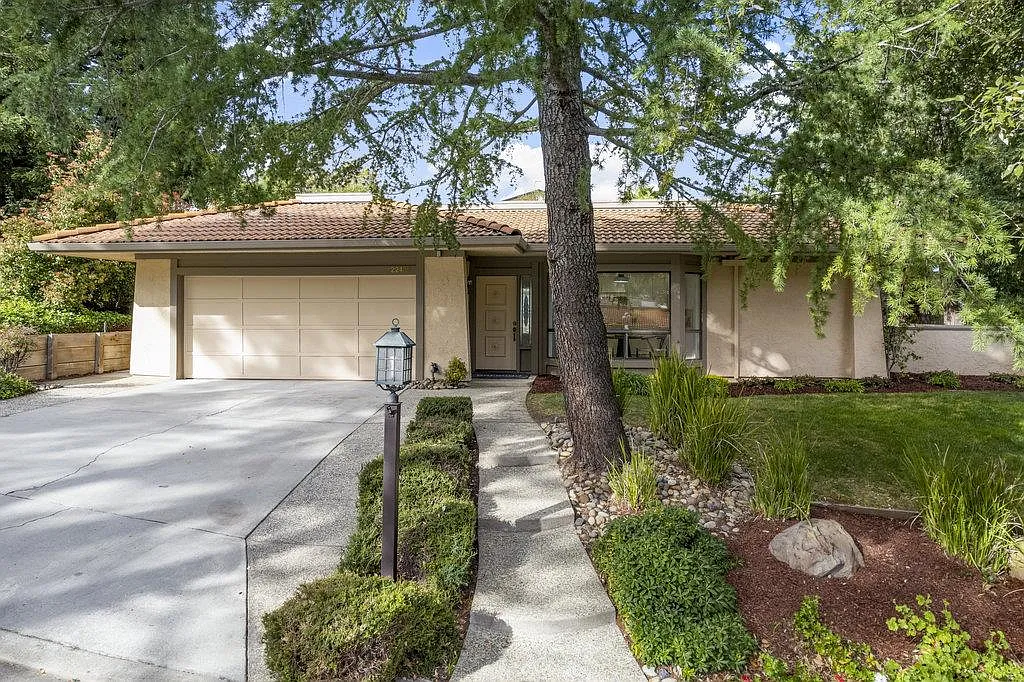 22435 Rancho Deep Cliff Dr photo 1