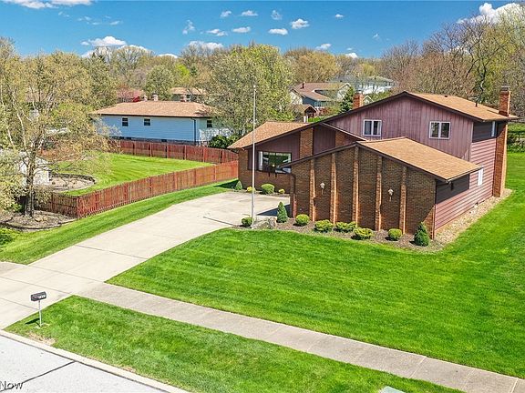 2nd image of 7651 Walnutwood Dr