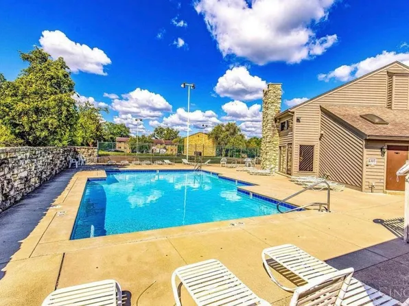 7214 Creekview Dr APT 3, Cincinnati, OH 45247