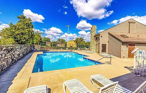 7214 Creekview Dr #3 Photo 1