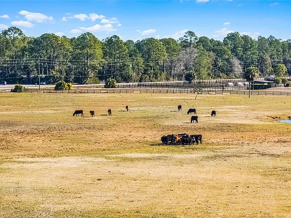 2nd image of 2120 Saint Johns River Rd #32