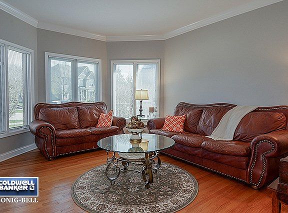 4th image of 464 Saratoga Dr