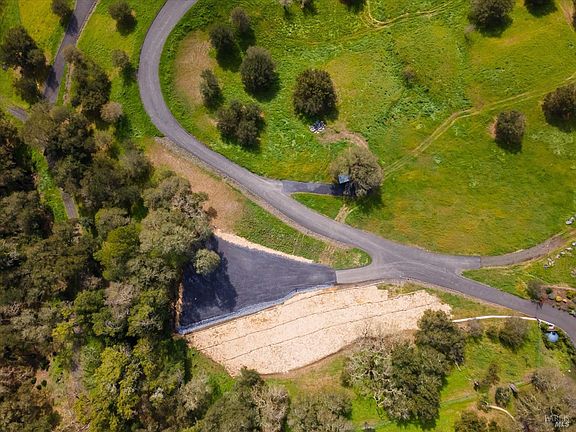 3rd image of 620 Coghlan Road