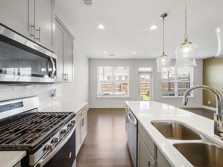 72 Garrison Dr — Photo 10