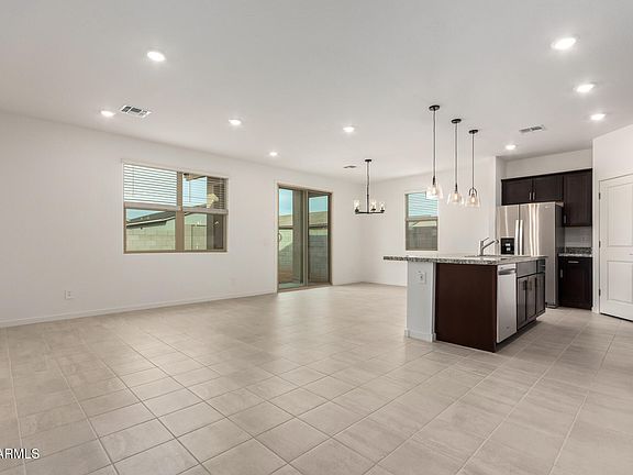 5th image of 8630 W ALBENIZ Place
