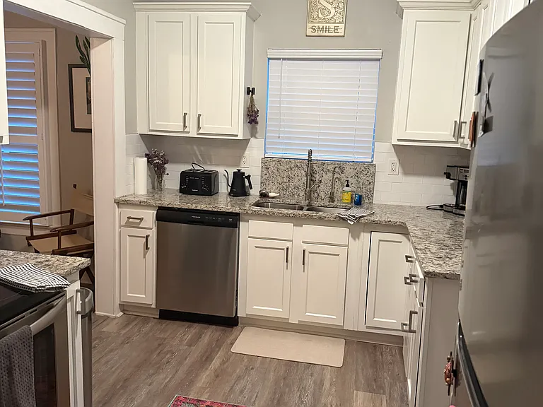4507 French St — Photo 3