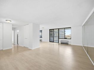 300 Winston Dr APT 807, Cliffside Park, NJ 07010
