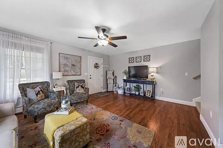7171 School St #B — Photo 4