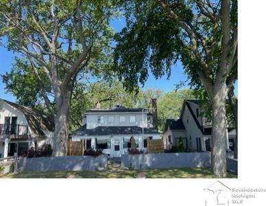 4617 Allen Cove Rd, Luna Pier, MI, 48157