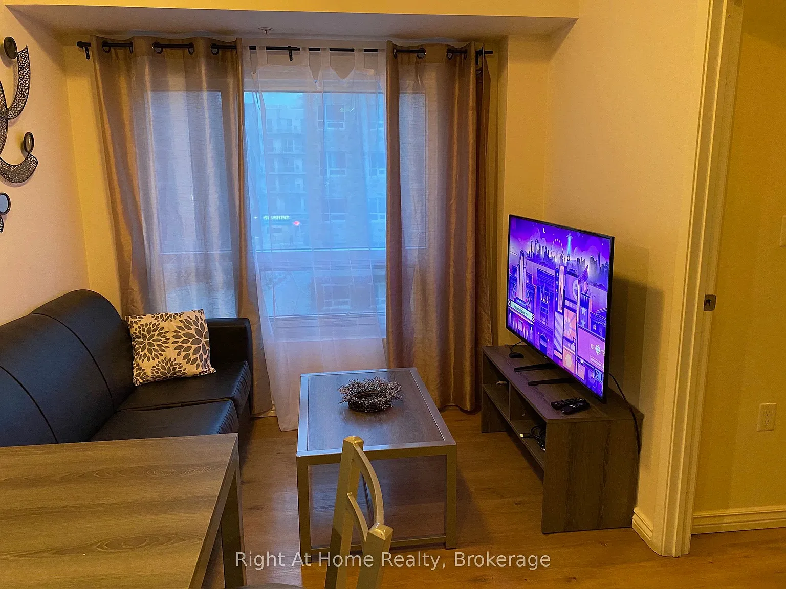 2 bed, $2,150 — Photo 2