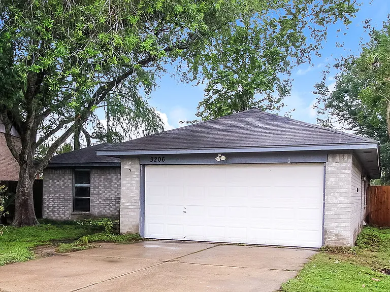 3206 Teakwood Cir — Photo 3