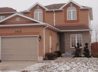 1010 Lemonwood Cres, Windsor, ON N9G 2R7