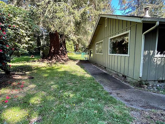 5th image of 2355 Norris Ave