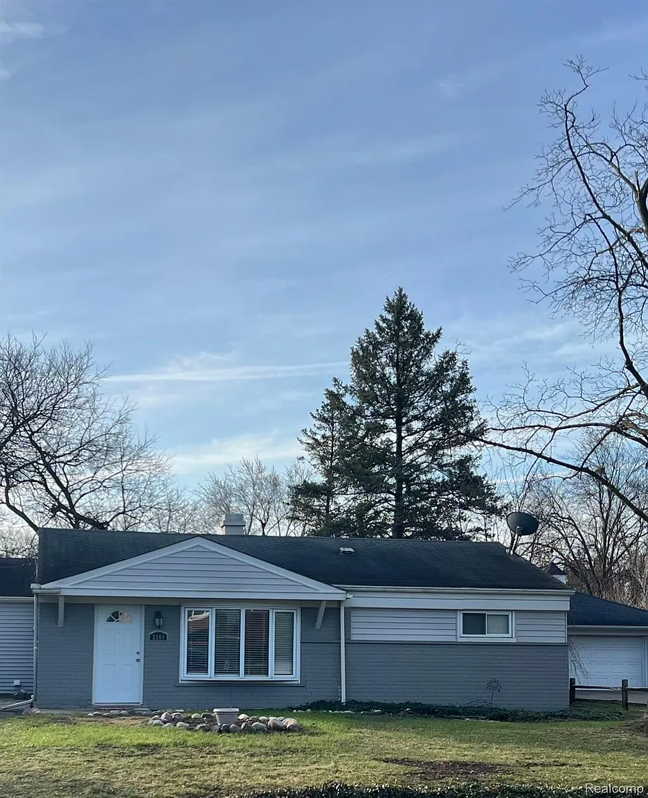 3101 Herbell Dr photo 1
