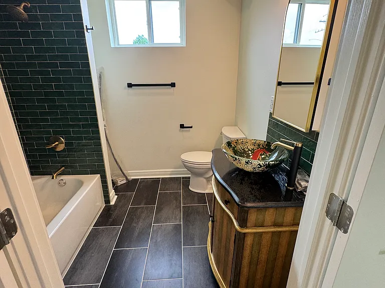 4131 Willow St #4133 — Photo 13