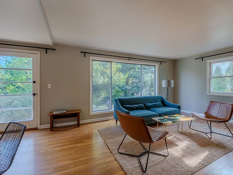 8109 SE Lorry Ave — Photo 9