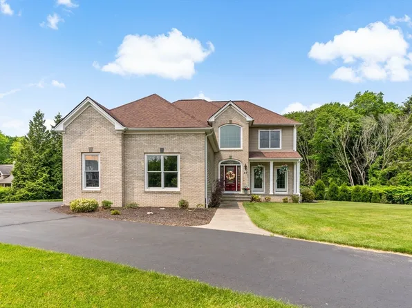 20 Taylor Dr, Rehoboth, MA 02769