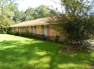 104 Lee Cir, Bogalusa, LA 70427