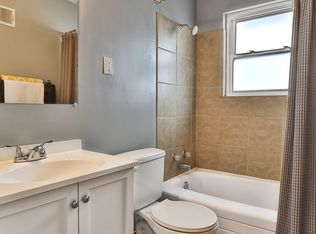 1704 Mary Hubert Ct, Saint Louis, MO 63125