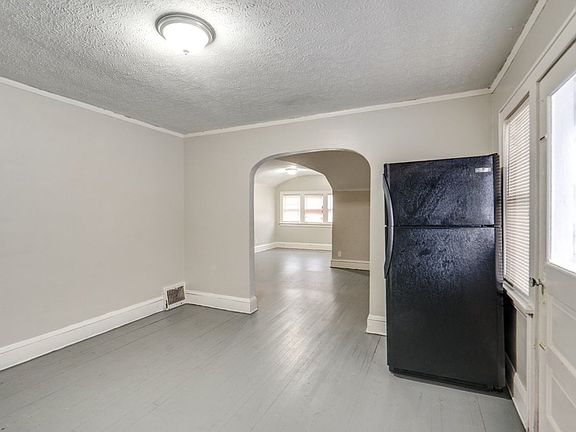 3rd image of 614 Madison Ave #3