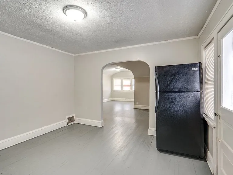 614 Madison Ave — Photo 3