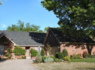 11812 Ashford Dr, Yukon, OK 73099