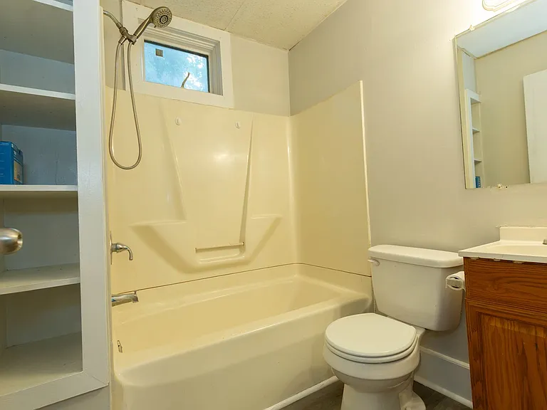 323 S Raleigh St — Photo 22