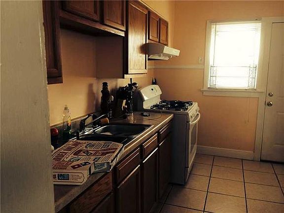 3rd image of 3416-18 Livingston St