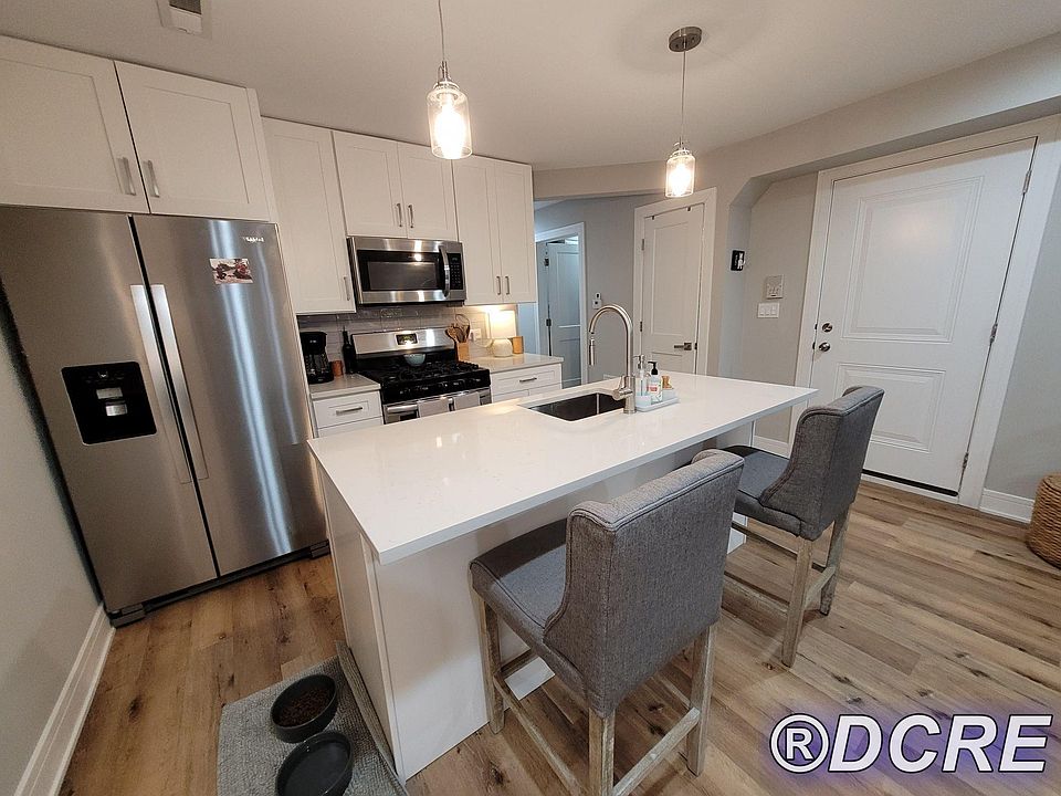 1st image of 4320 N Francisco Ave #Gn