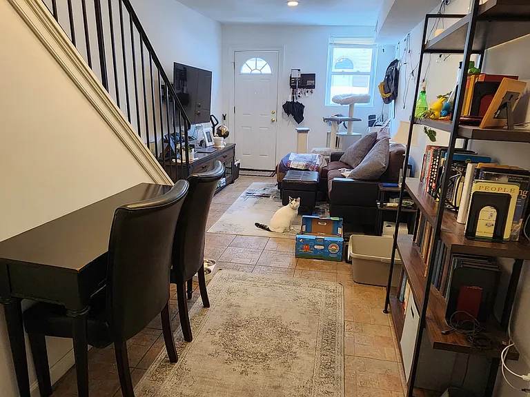 224 S Duncan St — Photo 2