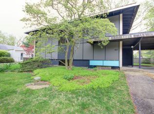 407 Eliot Dr, Urbana, IL