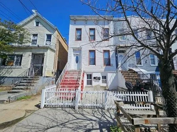 73 Milford St, Brooklyn, NY 11208