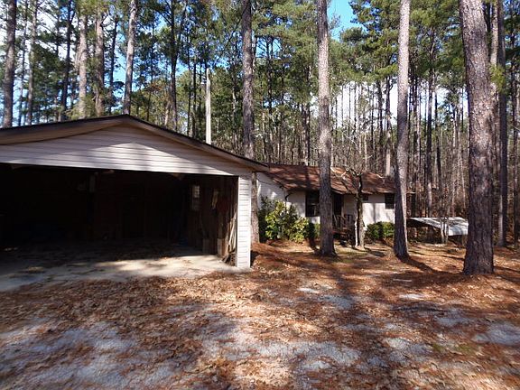 5th image of 1061 Creek Dr