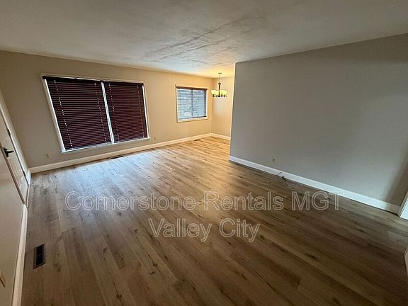 2nd image of 649 8th Ave SW Unit B