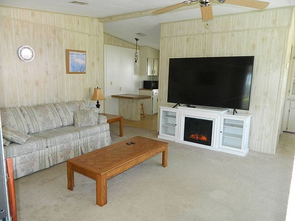 5th image of 2425 Harden Blvd #249